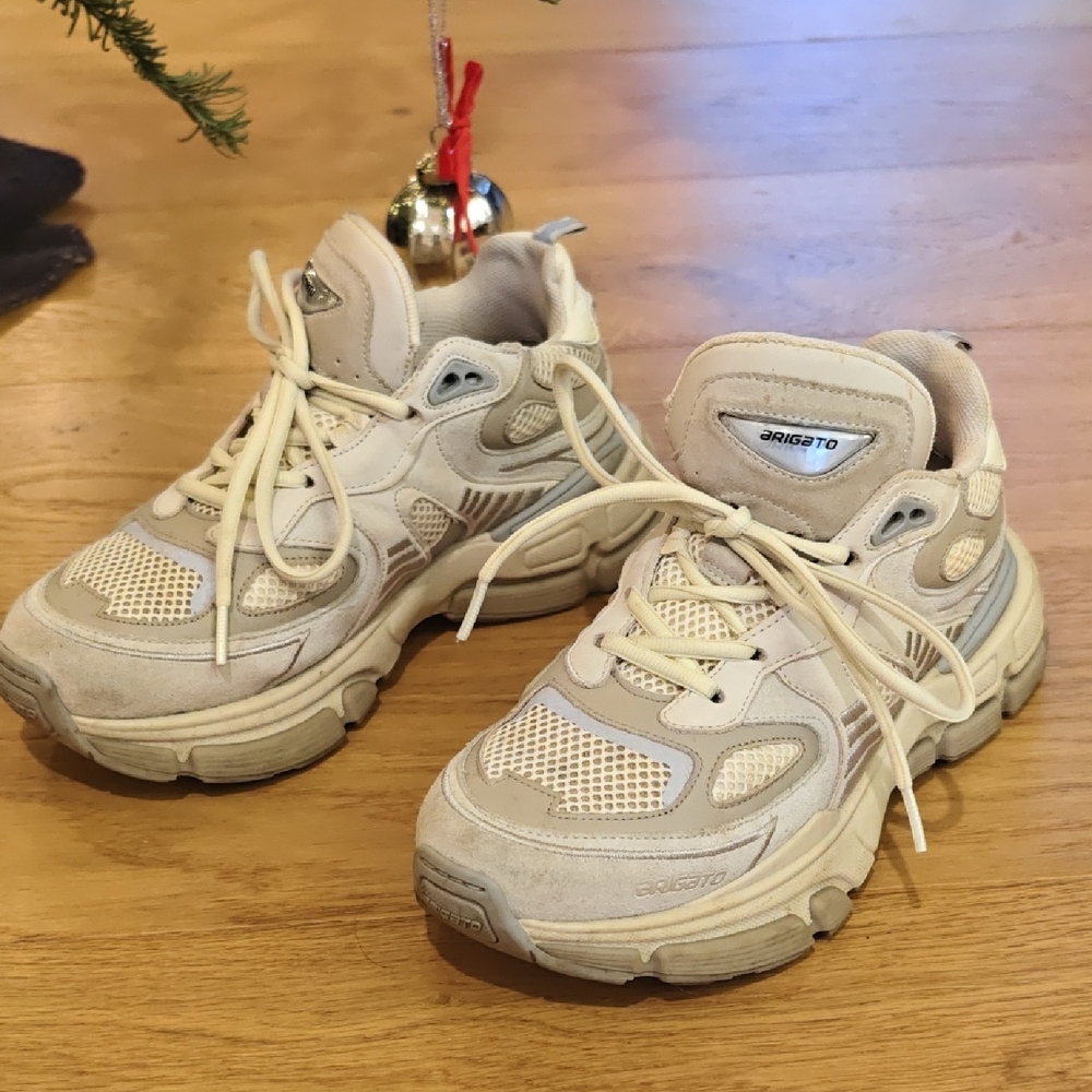 Axel Arigato Sneakers